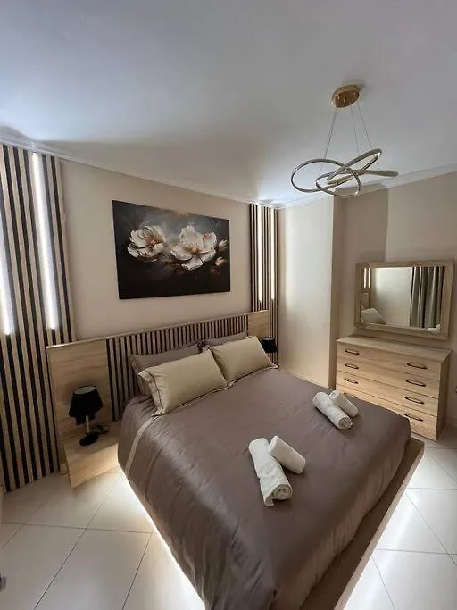 Home Sweet Home Elbasan 0*,  Albanien